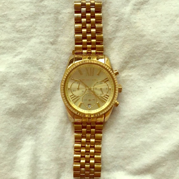 Gold Michael Kors Watch - Picture 1 of 3